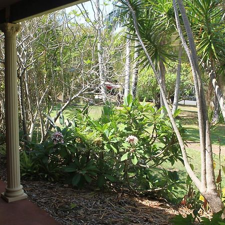 Oasis On Coochiemudlo Hotel Exterior photo